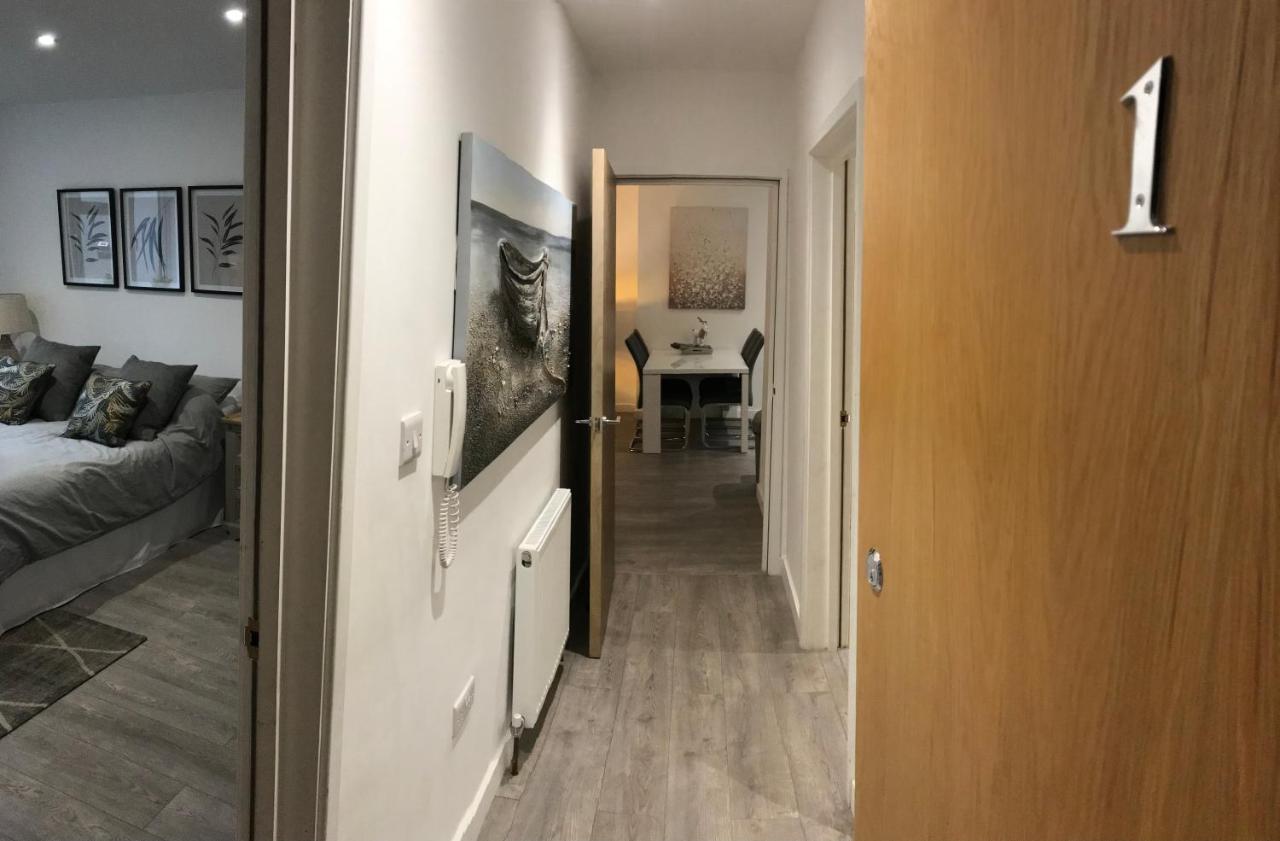 Apartment Ella Court Apartment1 *