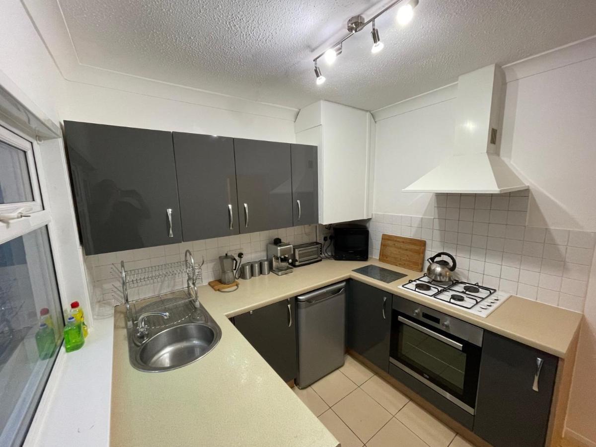 Holiday home Tor House With Patio, Free Parking 6pm To 8am Only *