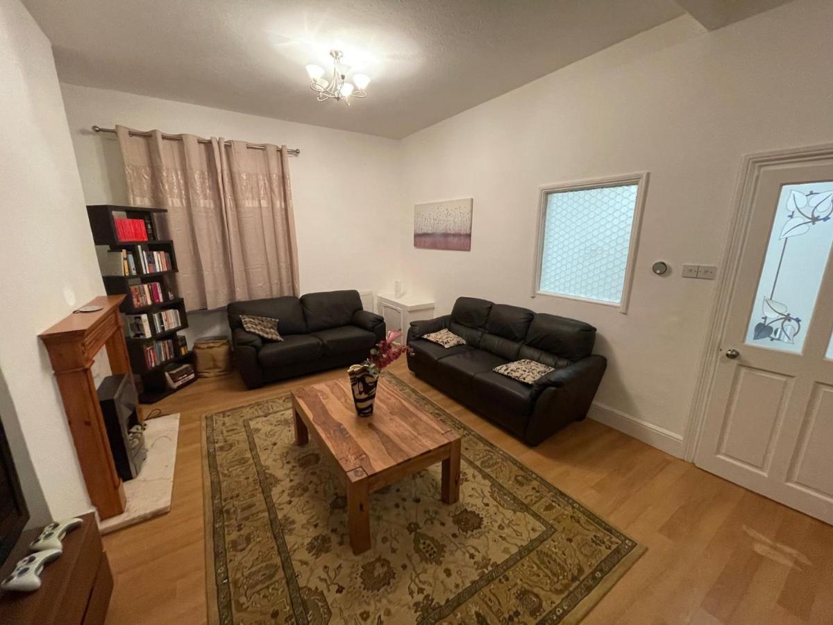 Holiday home Tor House With Patio, Free Parking 6pm To 8am Only Torquay