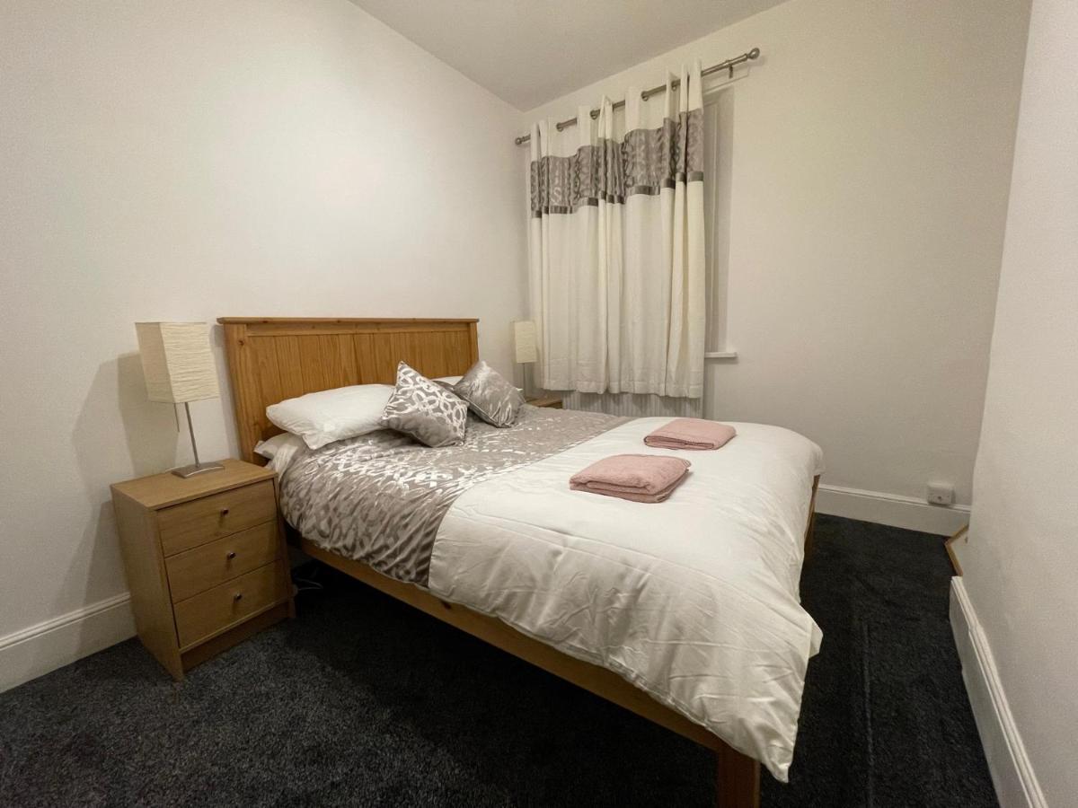 Holiday home Tor House With Patio, Free Parking 6pm To 8am Only *