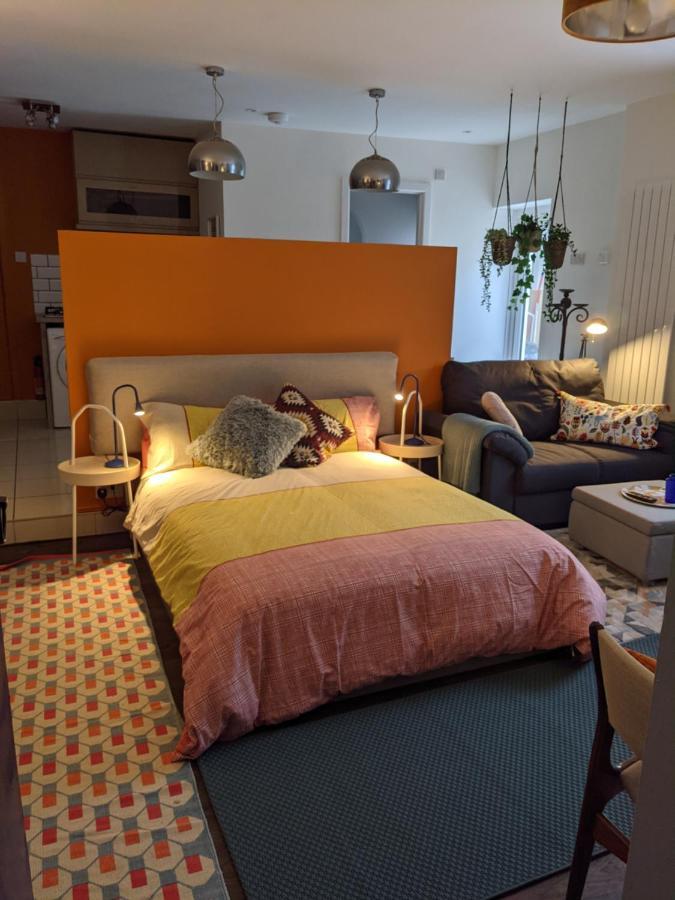 Luxury With Terrace Apartment *