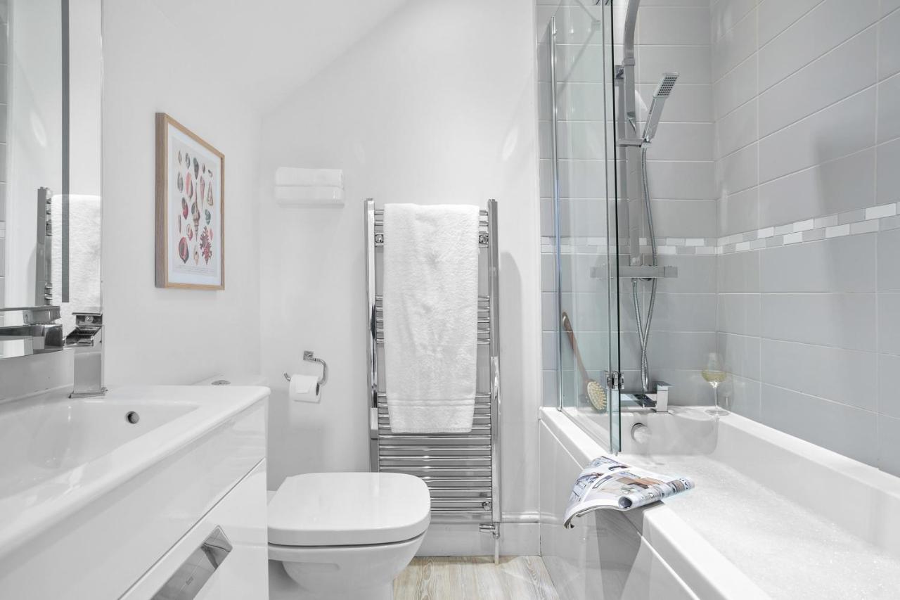 Wellswood - Sunny With Stunning Sea Views And Private Balcony Torquay