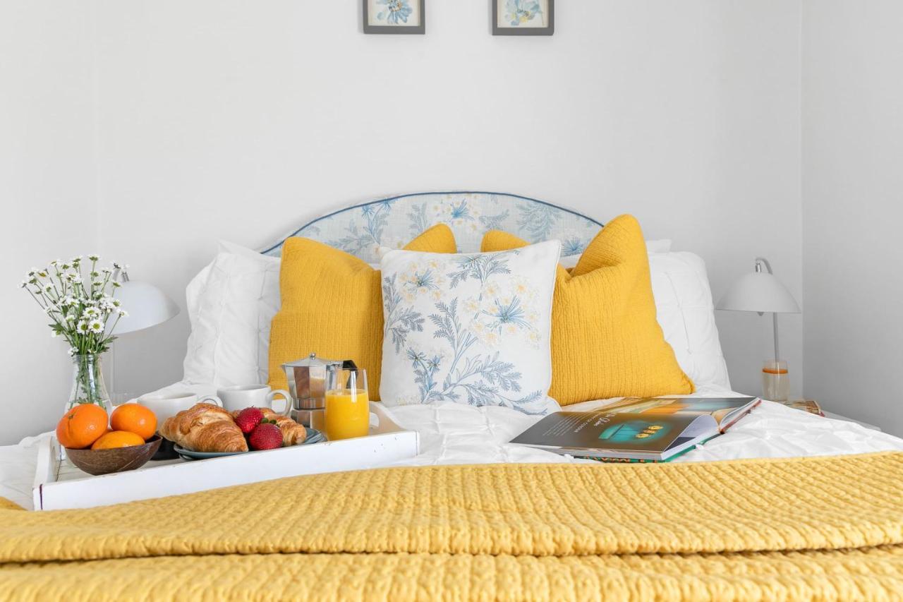 Apartment Wellswood - Sunny With Stunning Sea Views And Private Balcony Torquay