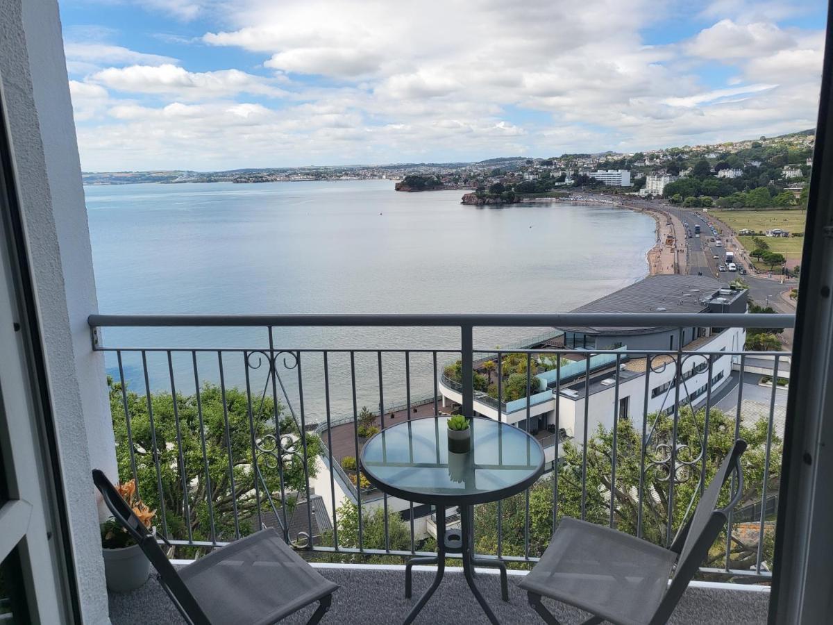Loveliest Homes - 3 Bed, 2 Bathroom, Balcony, Parking Torquay