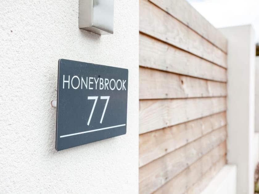 Honeybrook - Cosey Detached Home, Modern, Spacious * Torquay