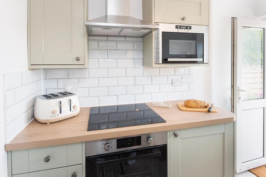 *brand New* Olive Grove Holiday home