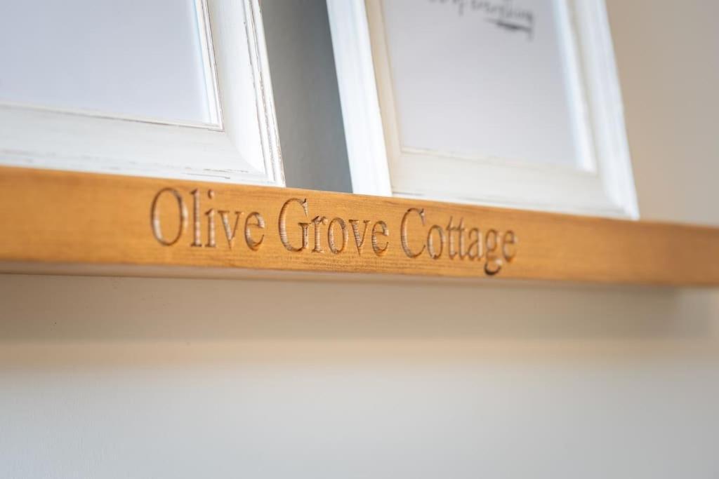 *brand New* Olive Grove Holiday home *