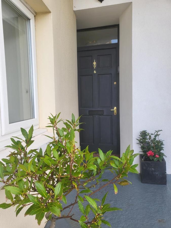 Loveliest Homes - 3 Bed, 2 Bathroom, Balcony, Parking