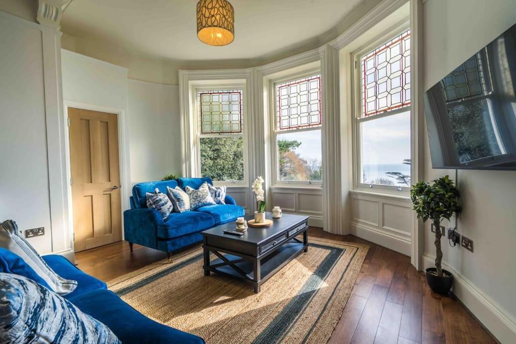 Beautiful Side Apartment