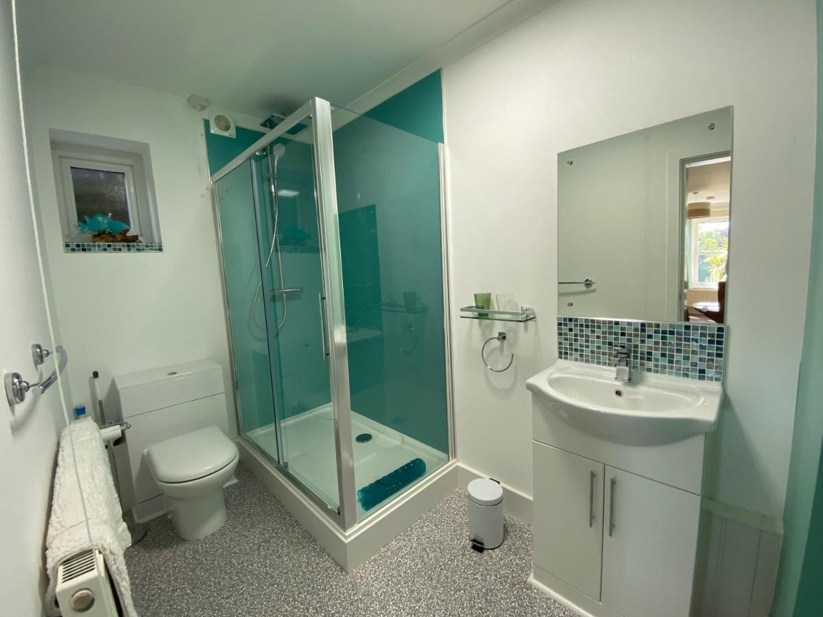 Ockendon House Apartment