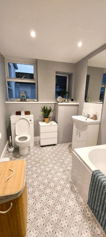 Holiday home A Away From Torquay