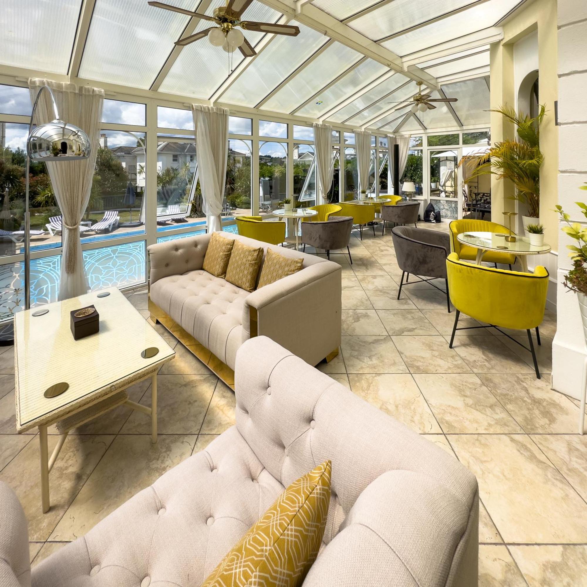 Riviera Hotel Torquay