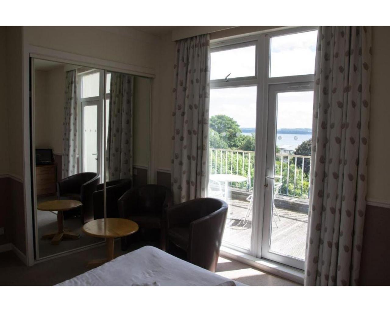 Richmond 2* Torquay
