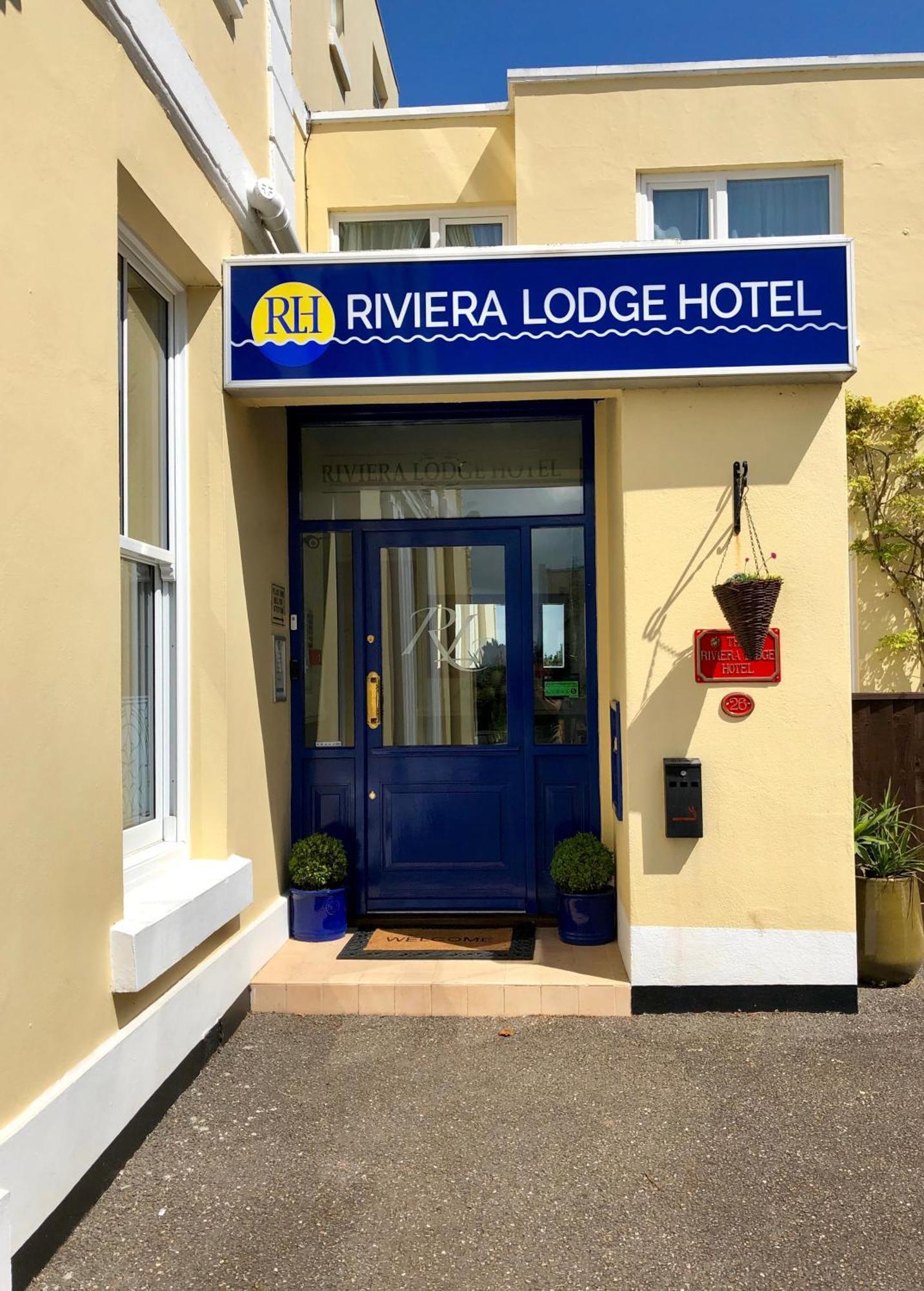 Riviera Hotel