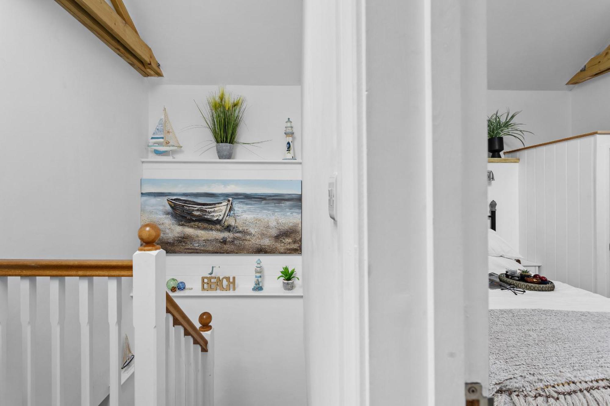 Holiday home The Boathouse - Panoramic Sea View Retreat, Near Town, Marina & Beach, With Parking Torquay