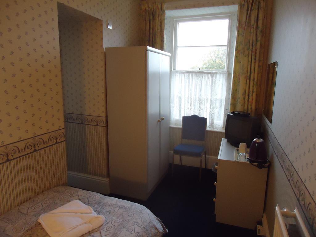 Abbey Court 3* Torquay