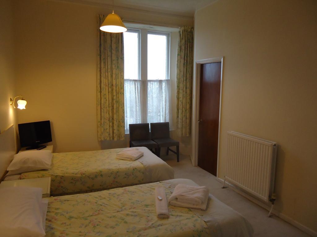 Abbey Court Hotel 3*