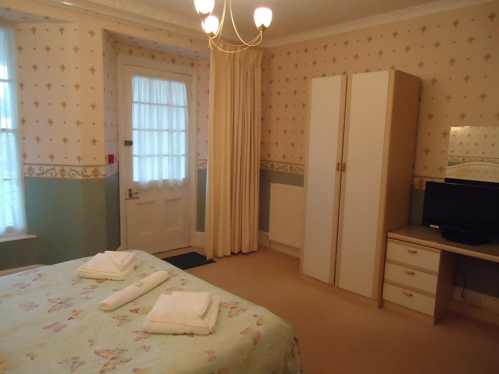 Abbey Court Hotel 3*