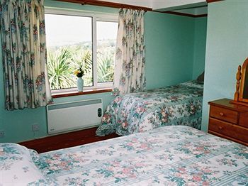 Crossways & Sea View