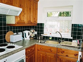Crossways & Sea View Apartment *
