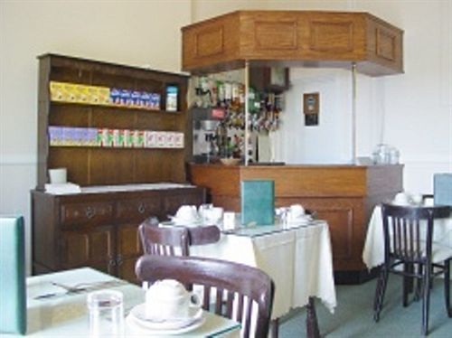 Kelvin House 4*