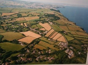 Crossways & Sea View Apartment
