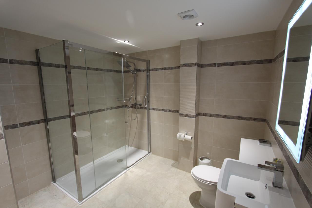 Belgrave Sands & 4* Torquay