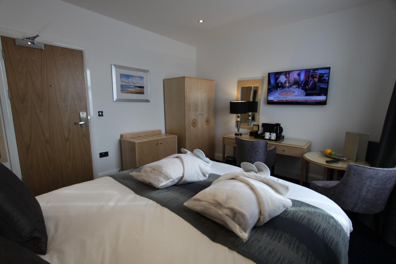 Hotel Belgrave Sands & 4*