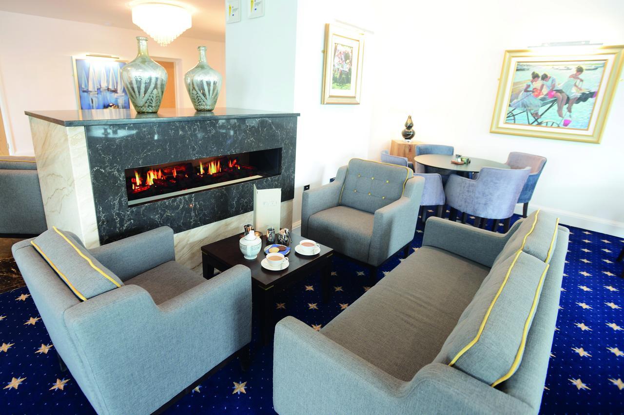 Hotel Belgrave Sands & 4*