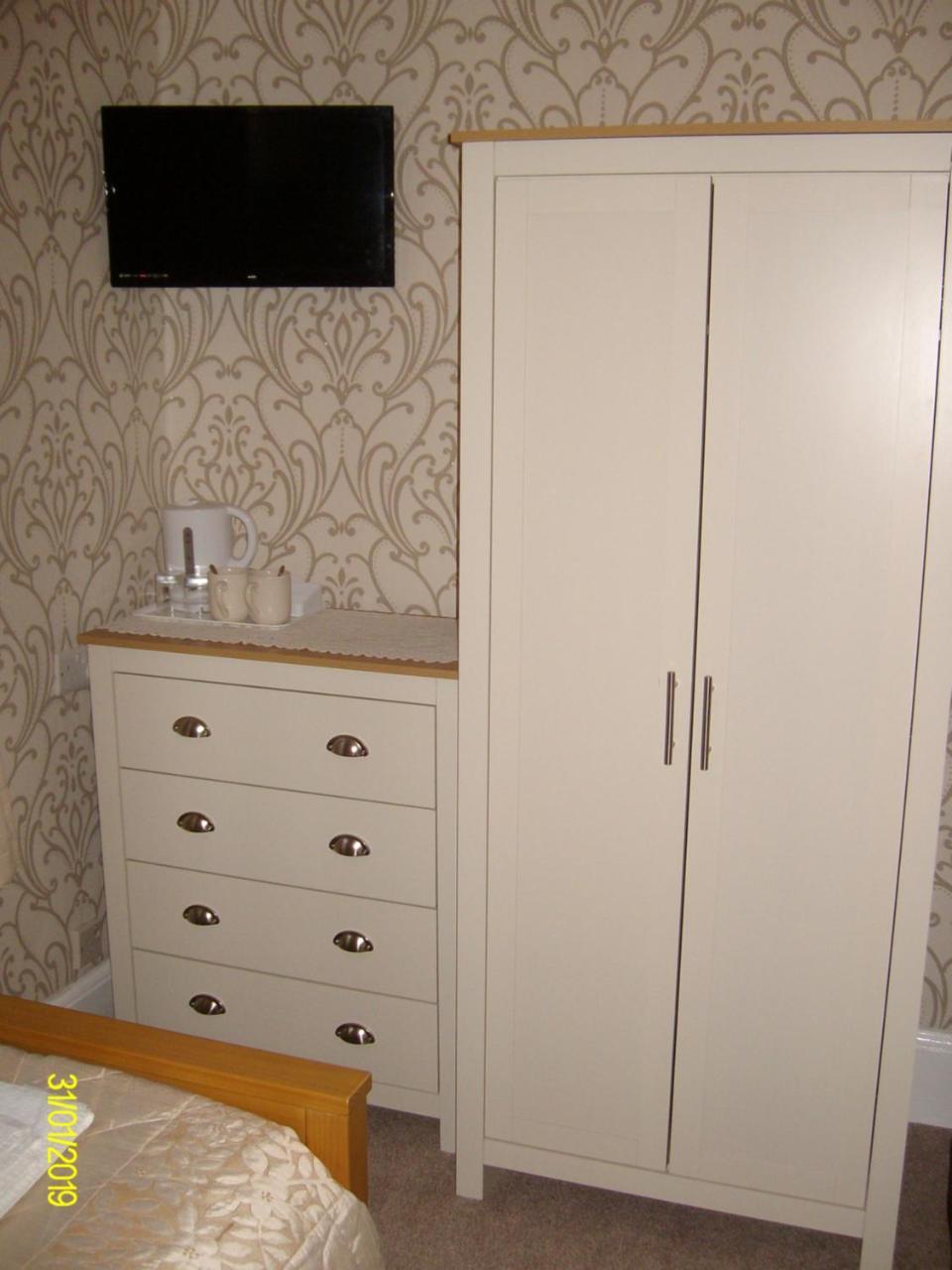 Kelvin House Guest house 4*