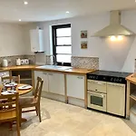 Scarborough House - Adults Only Holiday Home