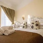 Summerlands Guest House