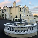 5 Spa Court, Boutique Holiday Apartment In Torquay
