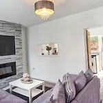 Driftwood Cottage, Luxury Character Cottage In The English Riviera, Close To The Picturesque Precinct Of St Marychurch, A Short Walk To The Stunning Beaches Of Babbacombe And Oddicombe!