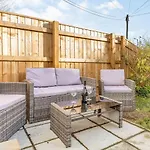 Lovely Heather House 1 Double 6 Single Beds