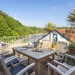 4 Bed - Beach Cottage