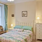 Molly\'S Cottage - 28250
