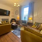 Four-Tunes Just 2 Mins Walk From Torquay Harbour