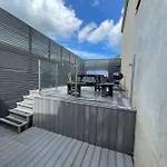 Hot Tub, Newly Refurbished 4 Bed, Dog Friendly.
