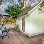 Aremo Garden House
