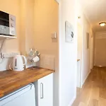 Cosy Annex, Close To Beach With Parking