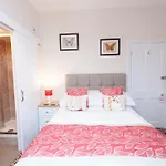 The Ravenswood B&B