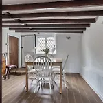 Gorgeous Thatched Cottage