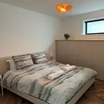 Coastal Retreat, Torquay - Anstey Cottage