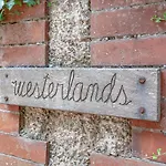 Westerlands Apartment