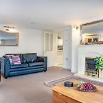 Westerlands Apartment