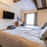 Hocking Cottage