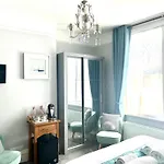 Bentley Lodge