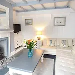 Blue Harbour Cottage