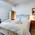 Oddicombe Hall Flat 2